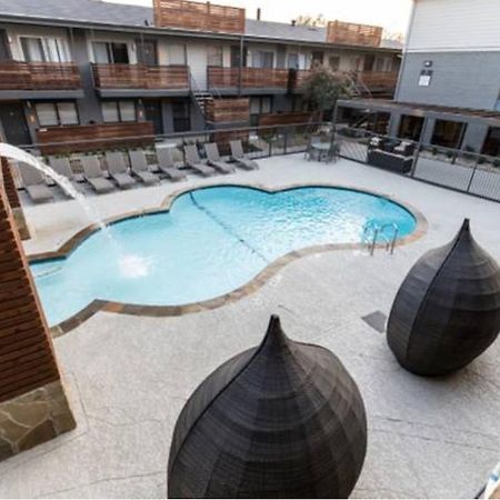 Designed To Relax-No Parties Allowed Dallas Bagian luar foto